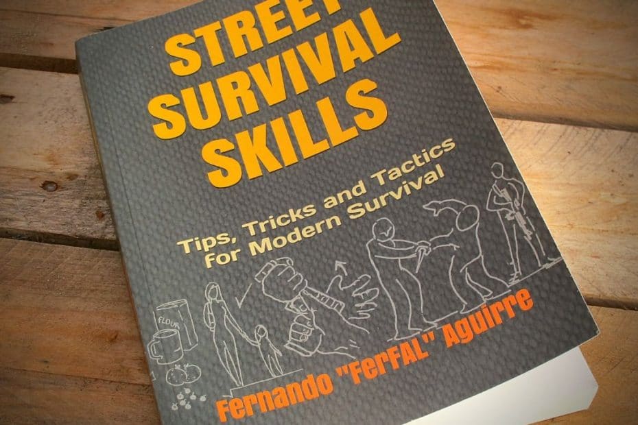 Livre_Street_Survival_Skills_ Manuel de suvie urbaine Fernando_Ferfal_Mouton_Resilient