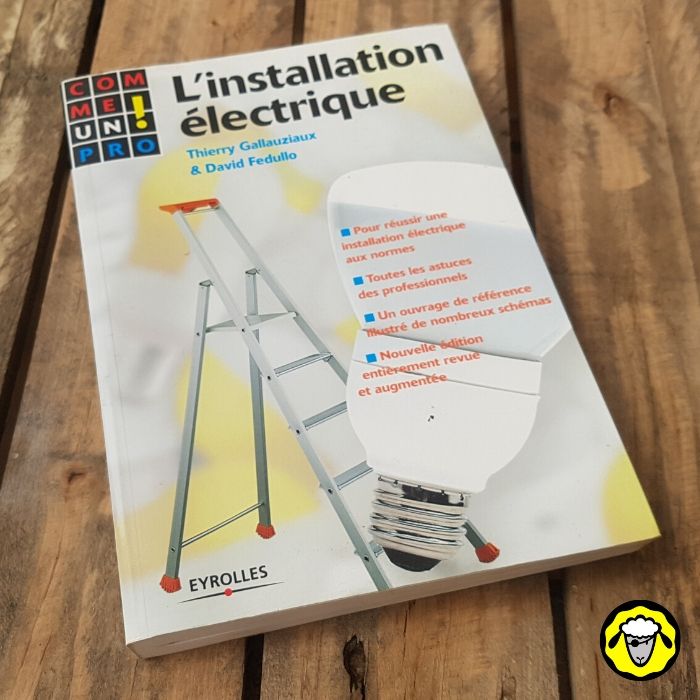 couverture du livre l'instalation electrique de Thierry Gallauziaux et David Fedullo