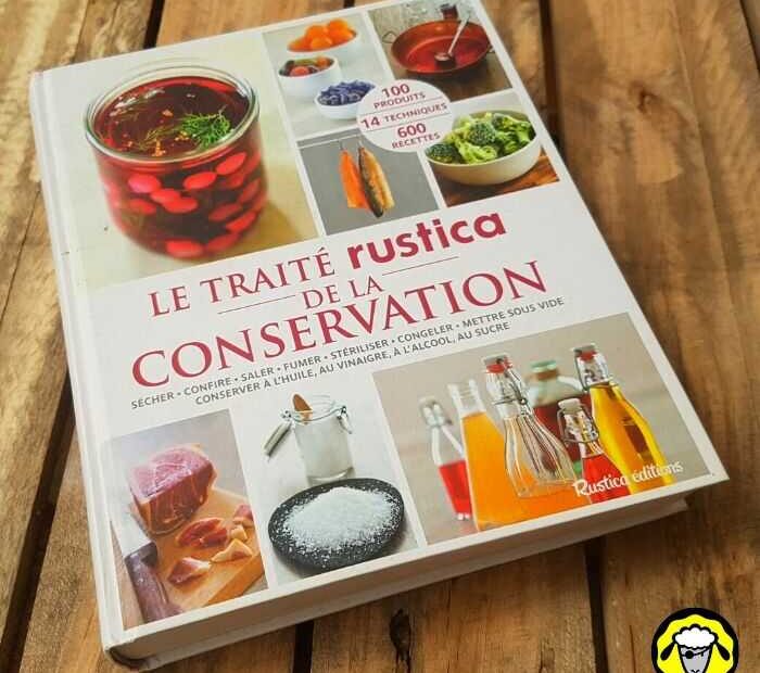 Le traité Rustica de la conservation propose les solutions et recettes pour sécher, confire, saler, fumer, stériliser, congeler, mettre sous vide les aliments afin de les conserver