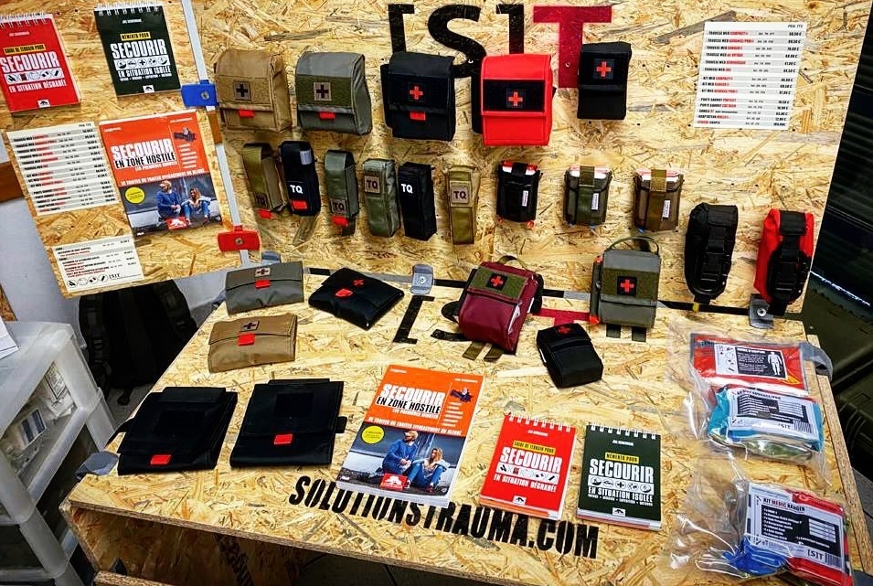 Kit Premier Secours Tactique Orange Avec Mousqueton - Sac Vide Multifonction Pour Randonnée, Camping, Sport